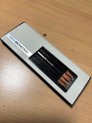 ［レトロ］トンボ鉛筆MONO100