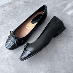 卑弥呼スニーカーパンプス 黒ストーンバンド 25cm - メルカリ