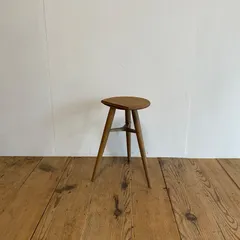 ✰最終セール✰木製スツールアンティーク家具　ヴィンテージ家具　古道具レトロ椅子 昭和レトロ 図工室 椅子 角椅子 ヴィンテージ スツール 木製 古