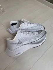 Nike べーパーフライ3 26.5センチ 2025年最新】ヴェイパーフライ3 26.5の人気アイテム - メルカリ