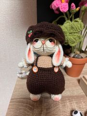 編みぐるみ(1番)可愛いラビットちゃん　編みぬいぐるみ　ハンドメイド　カバン飾りなど