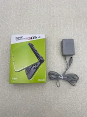 ニンテンドー3DS LL (ライム×ブラック) アダプター付き