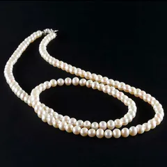淡水真珠ロングネックレス