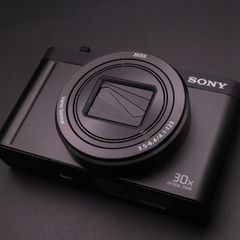 ONY デジタルカメラ DSC-WX500 光学30倍ズーム 1820万画素 ブラック Cyber-shot DSC-WX500 BC 【中古】