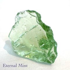 虹有り 希少 アンダラクリスタル 母岩付き エターナルミント 原石