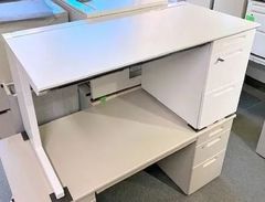 コクヨ製　iS　幅1400片袖机　デスク　シリンダー錠　テーブル　オフィス　在宅　テレワーク