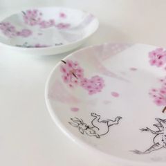 鳥獣戯画と河津桜 ２枚