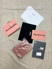 2025年最新】acne studios マフラー ホワイトの人気アイテム