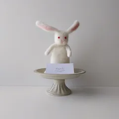 【インテリア雑貨】ぬいぐるみ / うさぎのサムネイル