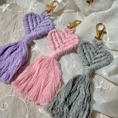 ピンクハートマクラメチャーム TUTORIAL】Cute & Adorable Macrame Heart Keychain | Step-by
