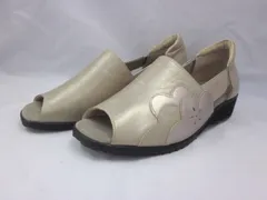 レディース　カジュアルシューズ　サンダル　スリッポン　婦人靴　TS sports ティーエススポーツ　25- 350  軽量　オープントゥ  ミセス シンプル    日本製 本革 3E サイドゴア  おしゃれ 履きやすい 歩きやすい　プラチナ　23.0㎝