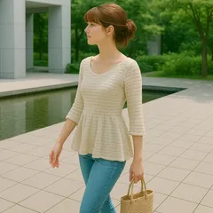 ＼華やかシルエットで好印象💫／ Freesia by Free’s Mart＊フリージアバイフリーズマート＊ラメ入りペプラム七分袖カットソー｜アイボリー系・Mサイズ✨