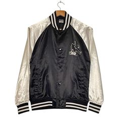 Item thumbnail for item 5ae8c2d2-64c5-43c8-b23a-e70009d24354