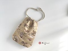 再販‼︎  和柄巾着袋(大)　高級金襴…風神雷神《送料無料》