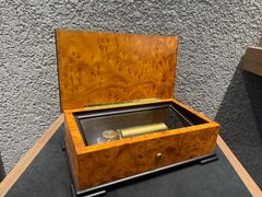 REUGE　romance「Eine kleine Nachtmusik:」50弁　リュージュ　ミュージック　オルゴール　モーツァルト　３曲