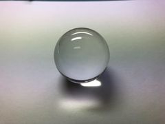 天然本水晶無垢（クオーツ）丸珠33.5mm 鑑別書付き