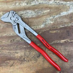 Item thumbnail for item 01aa446d-f523-4193-8404-d72fe53a740a