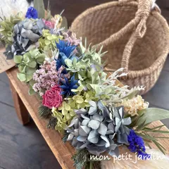 持ち手付き横長リース♡ブルーのバラとデルフィニウム