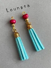 835タッセルピアス ウッドビーズチェリーレッドとブルーのタッセルピアス フリンジピアス 高品質樹脂フックピアスです 金属フック、ポストピアス無料交換 ネジバネ式イヤリング、ノンホールピアス＋100yen 樹脂ポストピアス＋60yen