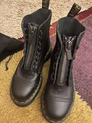 Dr. Martens Sinclair 本革 厚底 前ジッパー マーチンブーツ バイクスタイル ショートブーツ