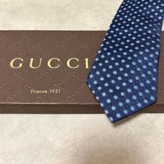 美品 GUCCI グッチ シルク 100％ ネイビー/ライトブルー 総柄 254-688