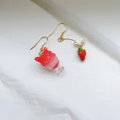 かき氷　ピアス　ミニチュア　苺　夏アクセ　可愛い ☆ミニチュア かき氷ピアス☆ ピアス（フック・チェーン） mi