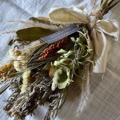 季節の贈り物　gardenerのこだわりスワッグ　ドライフラワー