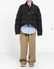 2025年最新】BALENCIAGA ダウンジャケットの人気アイテム - メルカリ