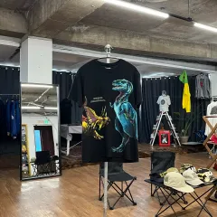90s 恐竜ティー Made in USAのサムネイル