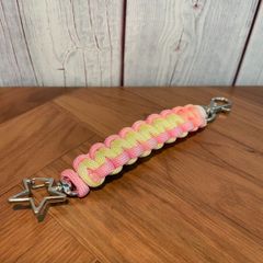 ★ハンドメイド★パラコードストラップ（パステル）