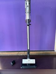 日立充電式掃除機　PV-BH900J