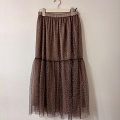 (25208)　a.v.v アーヴェヴェ　チュール ヒョウ柄スカート