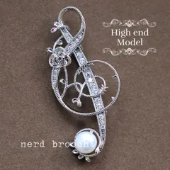 天然パールト音記号ブローチ　淡水パール 本真珠 大人 音楽 かわいい 贈り物 ギフト プレゼントキラキラ 新品 シルバー CZジルコニア 高級感 NerD