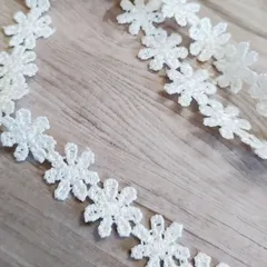 [No.25]4m×幅1.3cm★白★お花の刺繍リボンレース