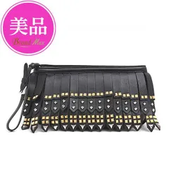 美品・希少✨ PRADA プラダ クラッチバッグ ギャザー レザー ロゴ金具 PRADA - 極 美品 PRADA プラダ ロゴ シルバー 金具 ギャザー