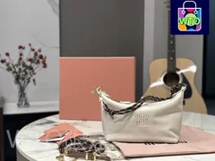 【今日特価】Miu Miu Canvas Lunch Box Bag - ミュウミュウ キャンバス ランチボックスバッグ～おしゃれで実用的な早春新商品、人気の帆布バッグ～送料無料-WTO輸入1