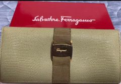 Salvatore ferragamo サルヴァトーレ フェラガモ  長財布　緑