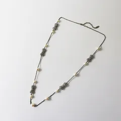 TO BE CHIC トゥービーシック リボンモチーフ パール調 ロングネックレス /ホワイト系 アクセサリー【2400013408653】のサムネイル