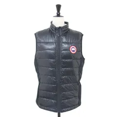CANADA GOOSE カナダグース ダウンベスト ブラック 黒 サイズ:M / スタンドカラー ダウン ベスト / ライト サイド切替 ワッペン / アウター ジャケット ブルゾン 上着【レディース】【中古】のサムネイル