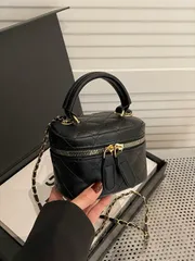 バッグ レディース ハンドバッグ 軽量ミニバッグ、チェーンバッグ、キルティングスレッドバッグ、ハンドバッグ、バケツバッグ、ティーンガールズ、大学生、向け、オフィス、大学、仕事、通勤、アウトドア活動、旅行、お出かけに