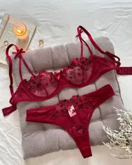ショーツセット ブラジャー 花柄刺繍 セット 夏 着痩せ 小胸 洗濯 背中 肉 ノーパット 盛れる 痩せて見える レディース 女性 上下セット 下着 大きいサイズ 大きい ランジェリーセット インナーブラ Tバック 女性 セクシーランジェリー 下着 赤