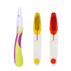 【特価商品】カバー付き刺繍ミシン糸カットはさみ 刺繍やソーイングに欠かせない道具 【3個入り】ワイヤーの切断と取り外し 糸きり 縫い目きり 工芸品 カバー付き 裁縫用具 シンプルで便利 刺繍縫製ツール 糸用 ハサミミニ 小ばさみ 糸切りばさみ 糸切断 縫い目リ