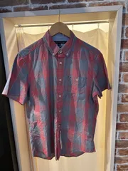 TOMMY HILFIGER トミー 半袖 シャツ グレー 薄いレッド チェック サイズS A-1030