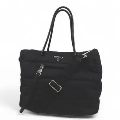 プラダ PRADA bomber キルティング トートバッグ ハンド ショルダー 2WAY シルバー金具 三角ロゴ ブラック 黒系 