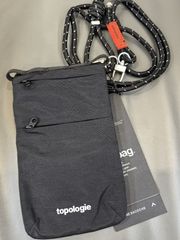 Topologieトポロジー フォンサコッシュ（ストラップ付）２点セット　ブラック