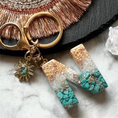 Sea gem☆レジンイニシャルキーホルダー　N