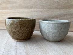 粉引き　カップ　２つ  ぐい飲み