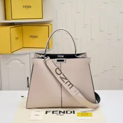 2024年最新】フェンディ FENDI ベルトの人気アイテム - メルカリ