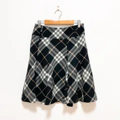BURBERRY BLUE LABEL　バーバリーブルーレーベル　ノバチェック　フレアスカート　黒　レディース　36　毛100%　日本製　三陽商会