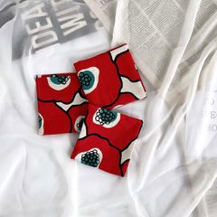 まるでハンカチ♪軽い・小さめポーチ♪マスクポーチににもなる♡赤いのお花が華やか♡折り曲げタイプ♡コンパクト・サニタリーポーチ